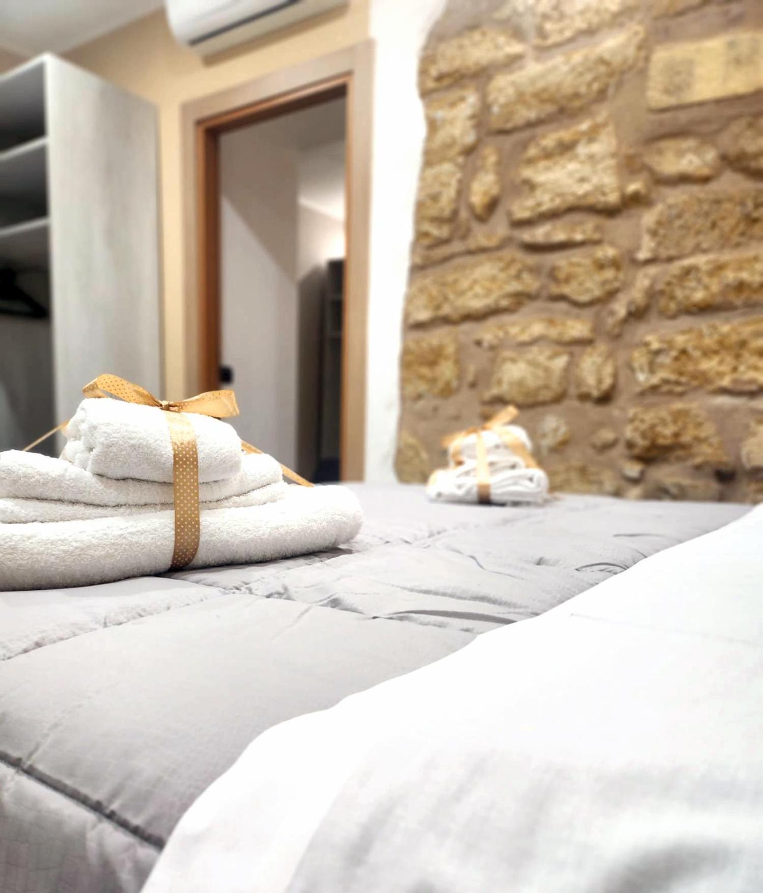 Kalgheros Luxury Rooms Agrigento Dış mekan fotoğraf